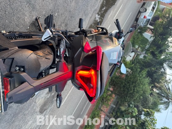 CF MOTO 300SR